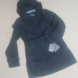 UGG Monet rain jacket sz M nwt!